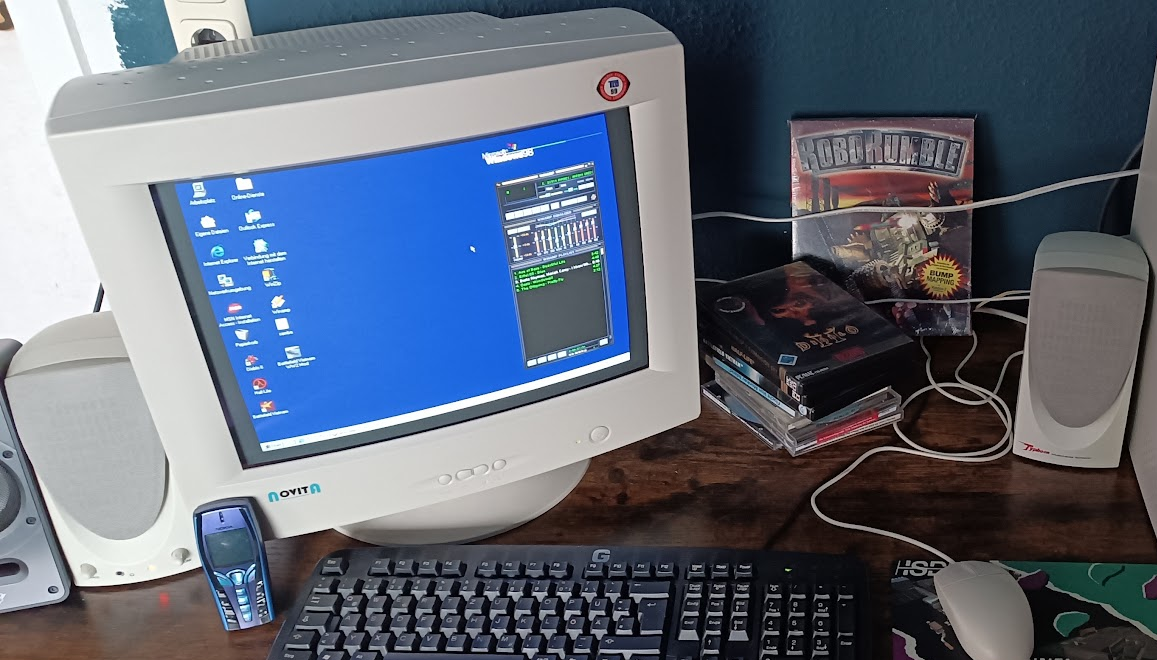 Windows 98 ICQ workstation in the Home Computing Lab